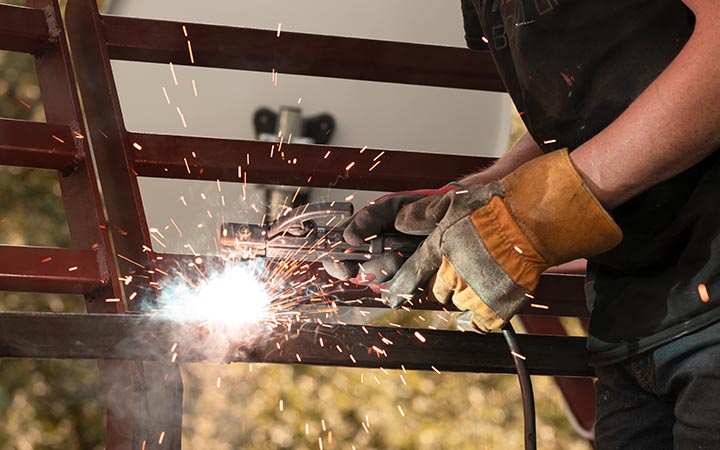 Varjenje in varno okolje Varjenje in varno okolje